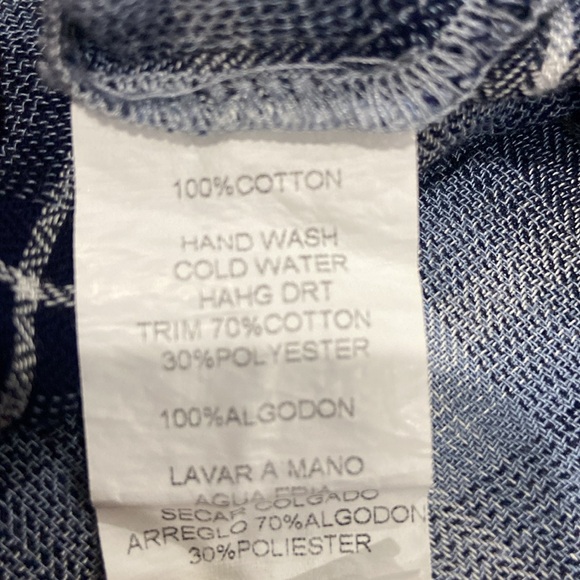 🎄JUST REDUCED🎄Monoreno Ladies Embroidered Button Down Long Sleeve Shirt - Picture 6 of 9